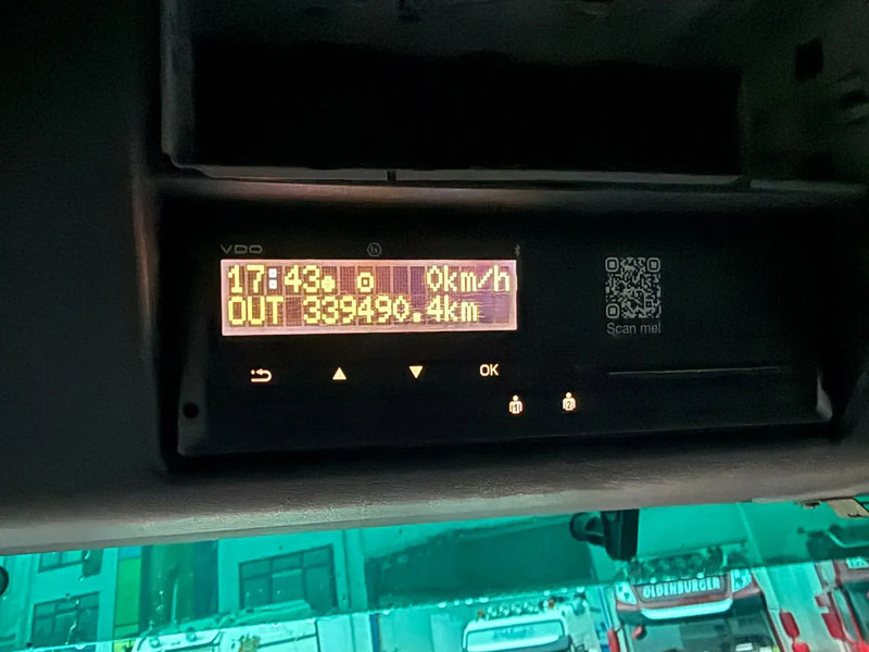 Tractor unit MAN TGX 41.540 8X4 180 TON + RETARDER + HYDRAULICS PTO: picture 15 Tractor unit MAN TGX 41.540 8X4 180 TON + RETARDER + HYDRAULICS PTO: picture 15