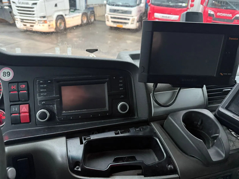 Tractor unit MAN TGX 41.540 8X4 180 TON + RETARDER + HYDRAULICS PTO: picture 19 Tractor unit MAN TGX 41.540 8X4 180 TON + RETARDER + HYDRAULICS PTO: picture 19