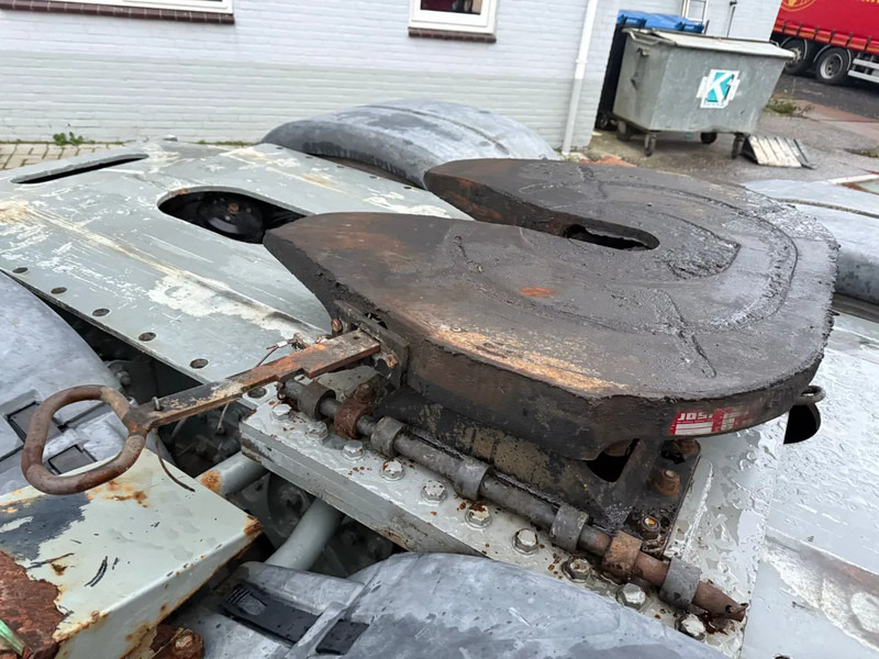 Tractor unit MAN TGX 41.540 8X4 180 TON + RETARDER + HYDRAULICS PTO: picture 11 Tractor unit MAN TGX 41.540 8X4 180 TON + RETARDER + HYDRAULICS PTO: picture 11