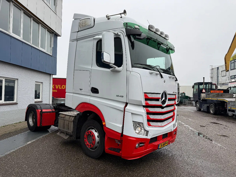 Mercedes-Benz Actros 1945 4X2 EURO 6 - NL TRUCK 1st OWNER (1845) - Tractor unit: picture 3 Mercedes-Benz Actros 1945 4X2 EURO 6 - NL TRUCK 1st OWNER (1845) - Tractor unit: picture 3