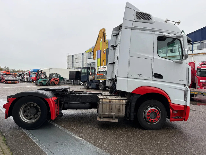 Mercedes-Benz Actros 1945 4X2 EURO 6 - NL TRUCK 1st OWNER (1845) - Tractor unit: picture 4 Mercedes-Benz Actros 1945 4X2 EURO 6 - NL TRUCK 1st OWNER (1845) - Tractor unit: picture 4