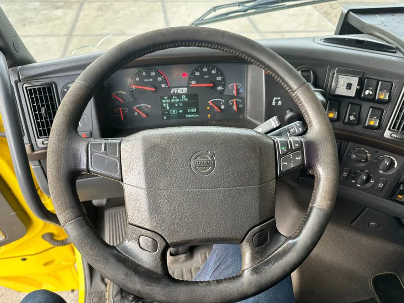 Tractor unit Volvo FH 16.610 145 TON INTARDER, HYDRAULIC, 10X4, EURO 5,: picture 12 Tractor unit Volvo FH 16.610 145 TON INTARDER, HYDRAULIC, 10X4, EURO 5,: picture 12
