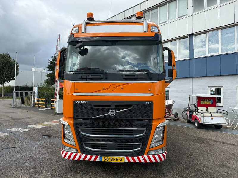 Volvo FH 4 540, 8X4, 700410 KM, INTARDER TUV 12-02-2026 - Tractor unit: picture 2 Volvo FH 4 540, 8X4, 700410 KM, INTARDER TUV 12-02-2026 - Tractor unit: picture 2