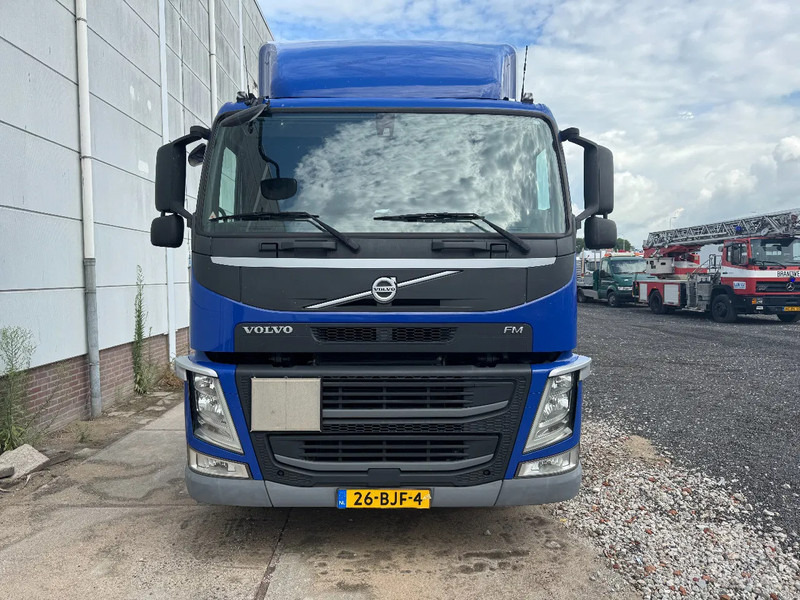 Volvo FM 330 4X2 EURO 6 TÜV TILL 02-2026 - Tractor unit: picture 2 Volvo FM 330 4X2 EURO 6 TÜV TILL 02-2026 - Tractor unit: picture 2