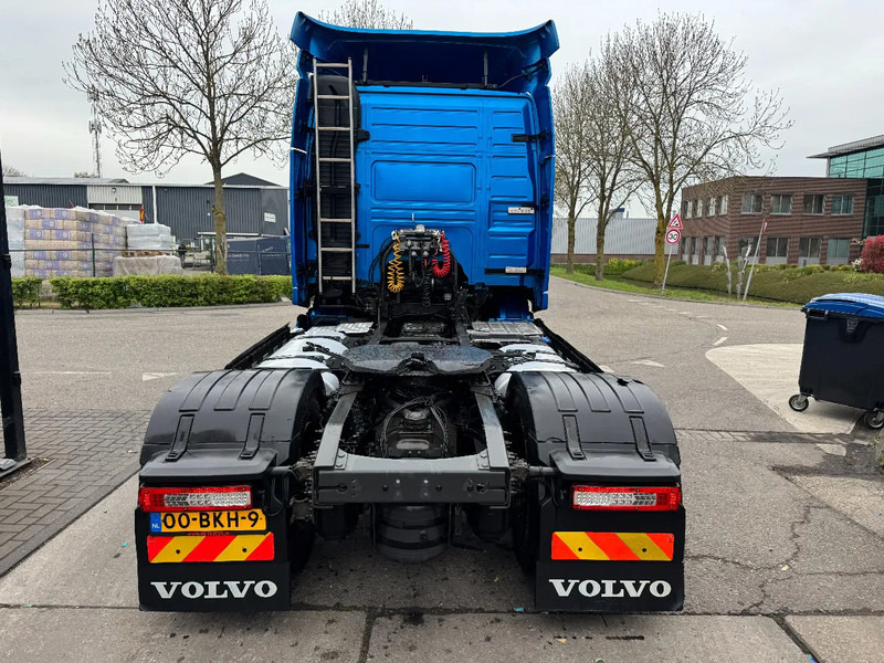 Volvo FM 370 4X2 EURO 6 SKIRTS SPOILERS I-SHIFT - Tractor unit: picture 5 Volvo FM 370 4X2 EURO 6 SKIRTS SPOILERS I-SHIFT - Tractor unit: picture 5