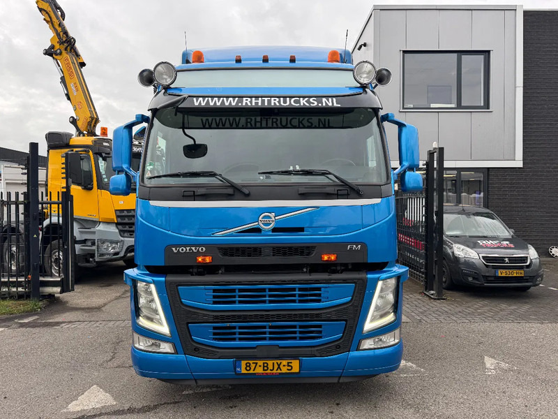 Volvo FM 370 4X2 SPOILERS EURO 6 SKIRTS HOLLAND TRUCK - Tractor unit: picture 2 Volvo FM 370 4X2 SPOILERS EURO 6 SKIRTS HOLLAND TRUCK - Tractor unit: picture 2