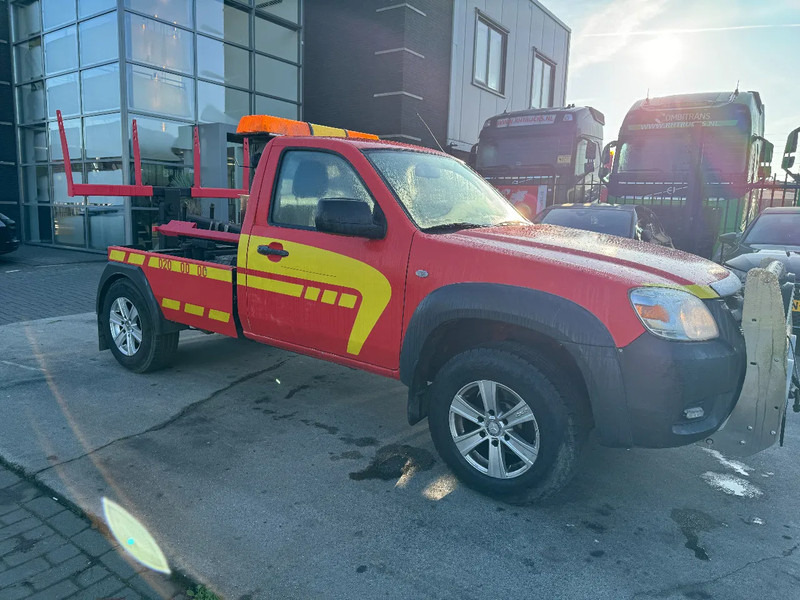 Mazda BT-50 4X4 + TOW TRUCK + DOUBLE WINCH + REMOTE - Van: picture 3 Mazda BT-50 4X4 + TOW TRUCK + DOUBLE WINCH + REMOTE - Van: picture 3