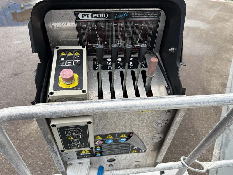 Van Nissan NT400 EURO 6 + ISOLI PT200 - AERIAL PLATFORM - ONLY 25.892 KM: picture 13