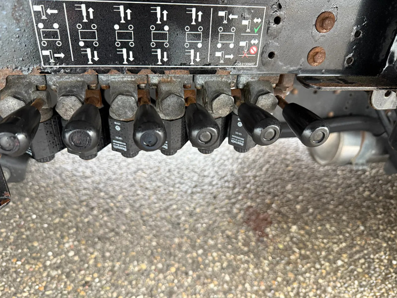 Van Nissan NT400 EURO 6 + ISOLI PT200 - AERIAL PLATFORM - ONLY 25.892 KM: picture 18