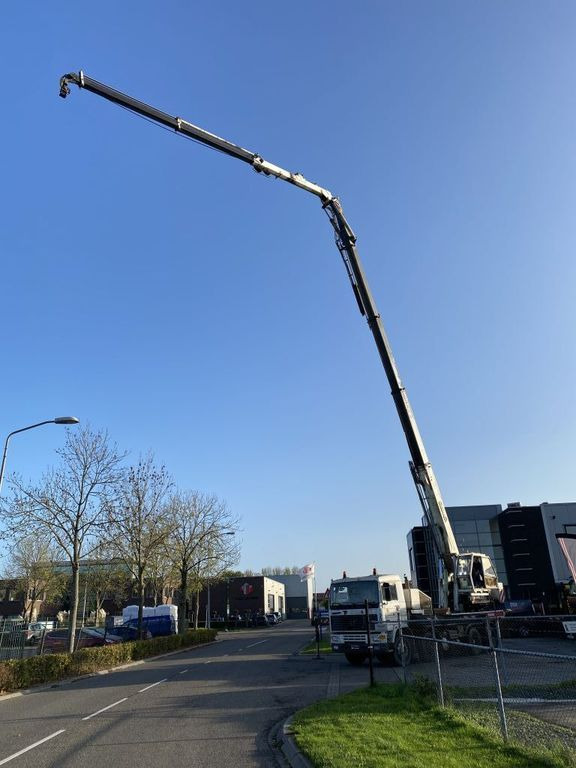 Volvo F 12 8X4 + CORMACH 87000 CRANE - 8.642 HOURS - Crane truck: picture 3 Volvo F 12 8X4 + CORMACH 87000 CRANE - 8.642 HOURS - Crane truck: picture 3