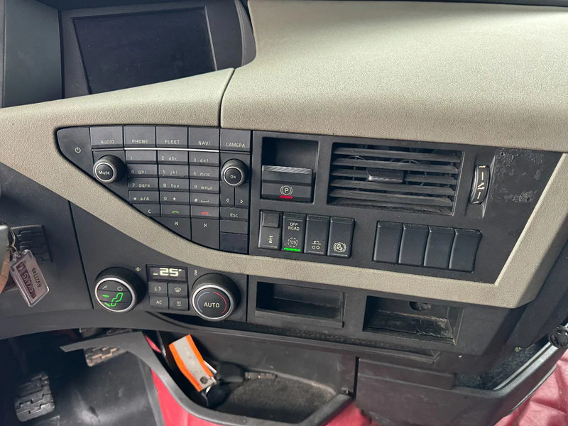 Crane truck Volvo FH 500 8X4 - EURO 6 + HIAB 622 EP-6 HIPRO + REMOTE CONTROL: picture 18