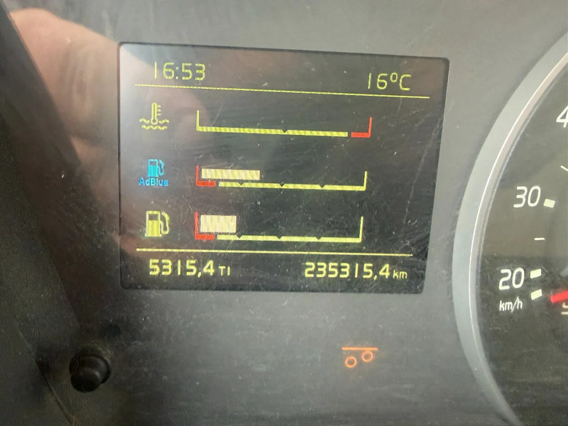 Volvo FM 330 FM 330 6X2 GESTUURD MET KM 235315 - Cab chassis truck: picture 4 Volvo FM 330 FM 330 6X2 GESTUURD MET KM 235315 - Cab chassis truck: picture 4