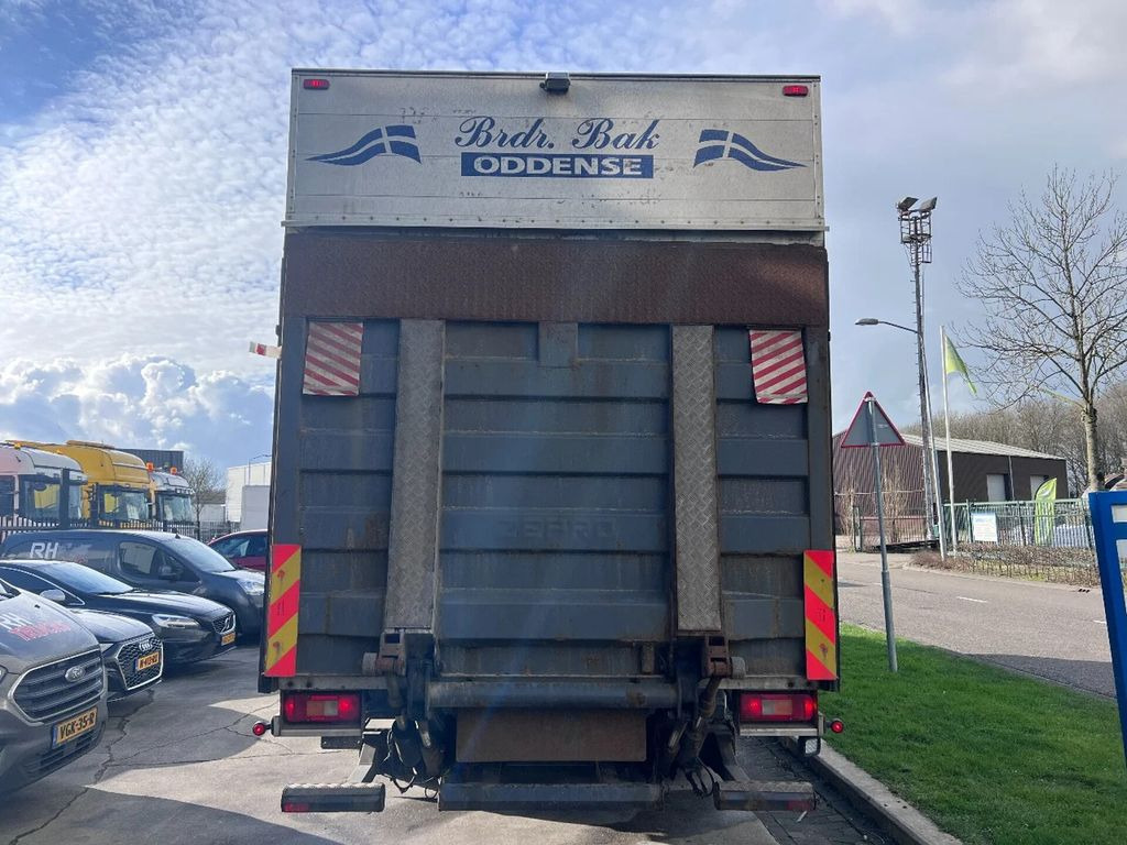 Volvo FM 370 4X2 EURO5 720x250x273 LOAD-LIFT - Curtainsider truck: picture 5 Volvo FM 370 4X2 EURO5 720x250x273 LOAD-LIFT - Curtainsider truck: picture 5