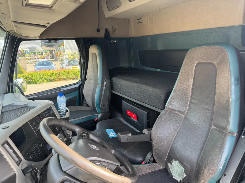 Hook lift truck Volvo FM 410 6X2 EURO 6 VDL 21T HOOK: picture 17 Hook lift truck Volvo FM 410 6X2 EURO 6 VDL 21T HOOK: picture 17