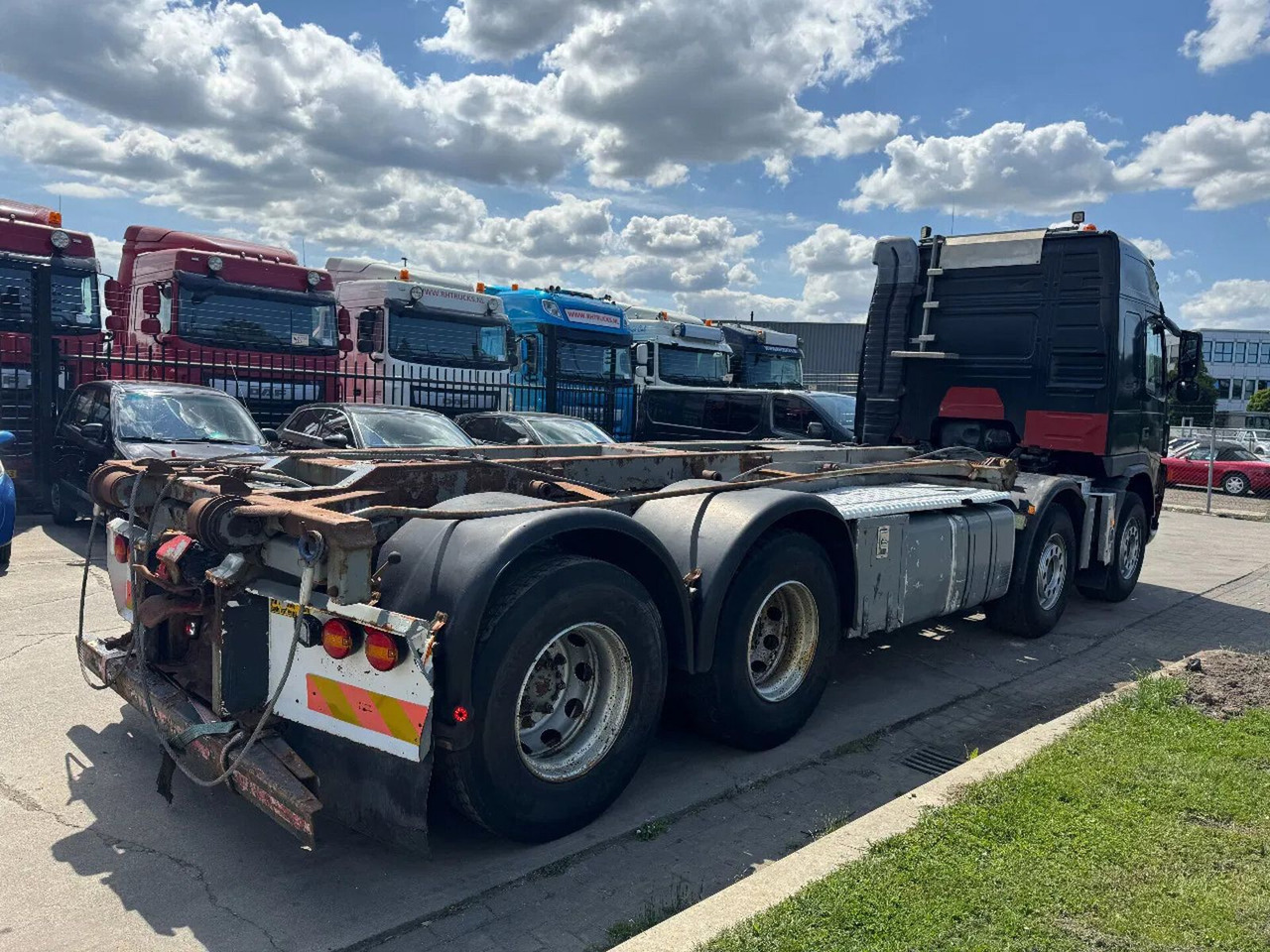 Volvo FM 440 8X4 EURO 5 + CABELLIFT TIPPER - Hook lift truck: picture 5 Volvo FM 440 8X4 EURO 5 + CABELLIFT TIPPER - Hook lift truck: picture 5