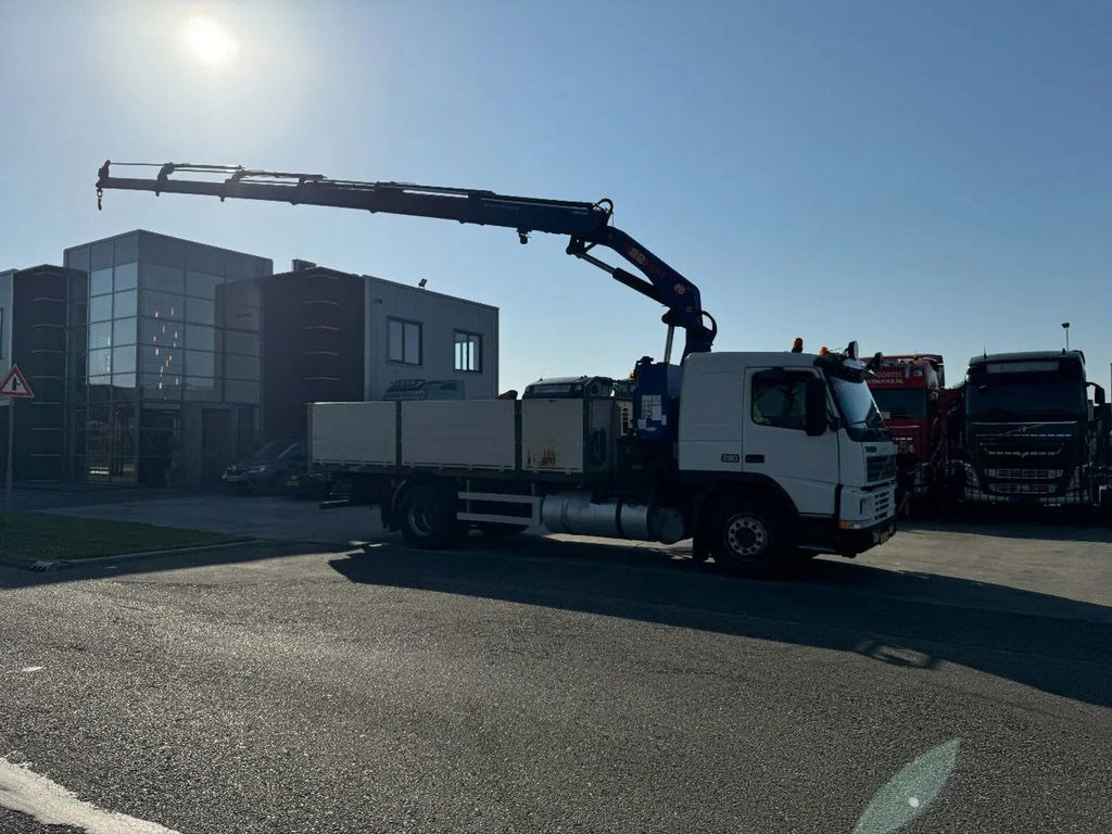 Volvo FM 7.290 4X2 EURO 2 + PM 22SP5 + REMOTE CONTROL - Dropside/ Flatbed truck, Crane truck: picture 3 Volvo FM 7.290 4X2 EURO 2 + PM 22SP5 + REMOTE CONTROL - Dropside/ Flatbed truck, Crane truck: picture 3