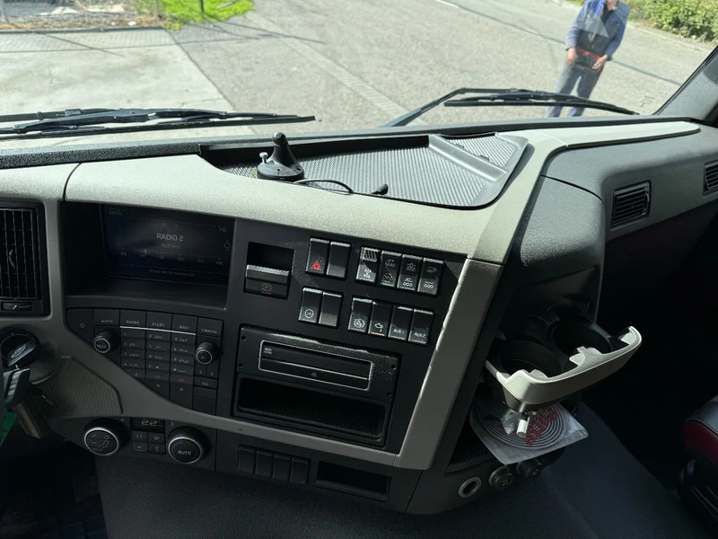 Dropside/ Flatbed truck, Crane truck Volvo FMX 460 8X4 PALFINGER PK53002 + FLY JIP AN REMOTE CONTROLE, LAST AXEL STEERING: picture 11