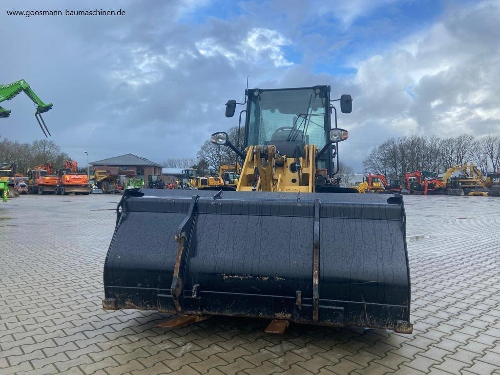CAT 907 M - Wheel loader: picture 3 CAT 907 M - Wheel loader: picture 3