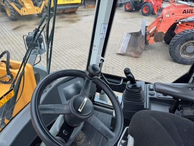 Wheel loader LIEBHERR L 514: picture 10 Wheel loader LIEBHERR L 514: picture 10