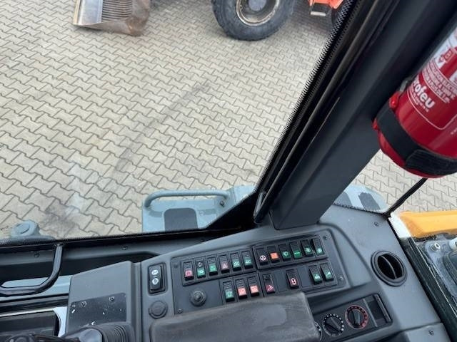 Wheel loader LIEBHERR L 514: picture 7 Wheel loader LIEBHERR L 514: picture 7