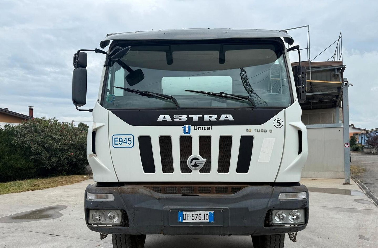 Autobetoniera Astra HD8 84 48 EURO 5 - Concrete mixer truck: picture 2 Autobetoniera Astra HD8 84 48 EURO 5 - Concrete mixer truck: picture 2