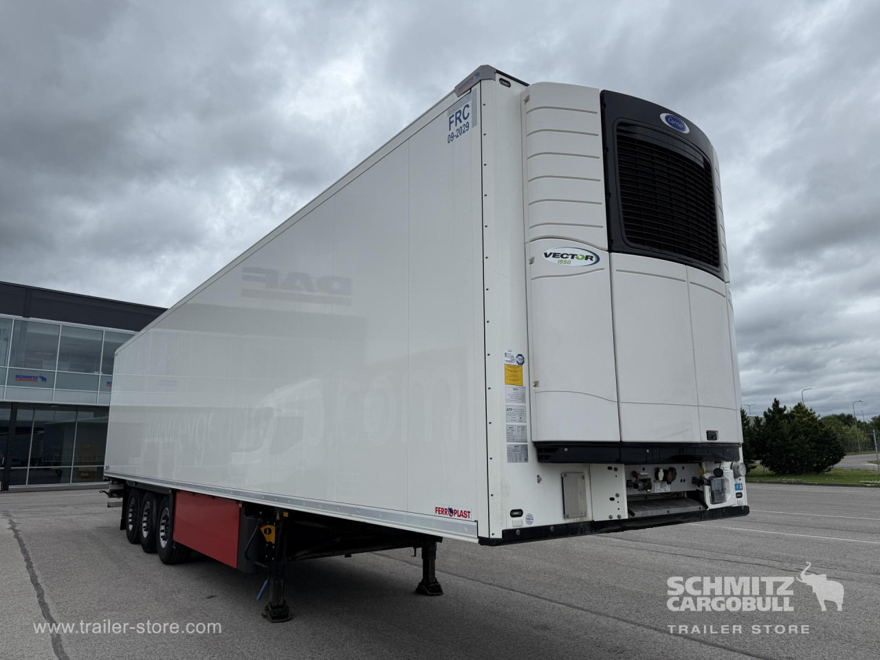 SCHMITZ Reefer Standard - Isothermal semi-trailer: picture 1 SCHMITZ Reefer Standard - Isothermal semi-trailer: picture 1