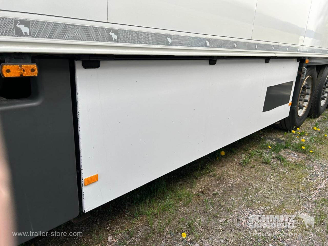 Isothermal semi-trailer SCHMITZ Reefer Standard Double deck Taillift: picture 7