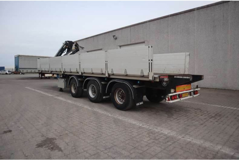 Van Hool Cranetrailer/Krantrailer/Kranauflieger - Dropside/ Flatbed semi-trailer: picture 4 Van Hool Cranetrailer/Krantrailer/Kranauflieger - Dropside/ Flatbed semi-trailer: picture 4