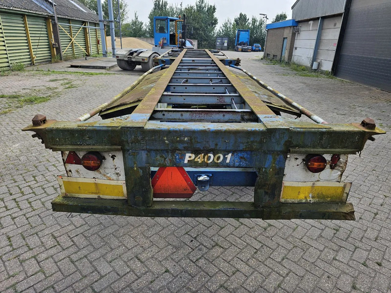 Fruehauf 2 axle - Steelspring - widespread - Container transporter/ Swap body semi-trailer: picture 5 Fruehauf 2 axle - Steelspring - widespread - Container transporter/ Swap body semi-trailer: picture 5