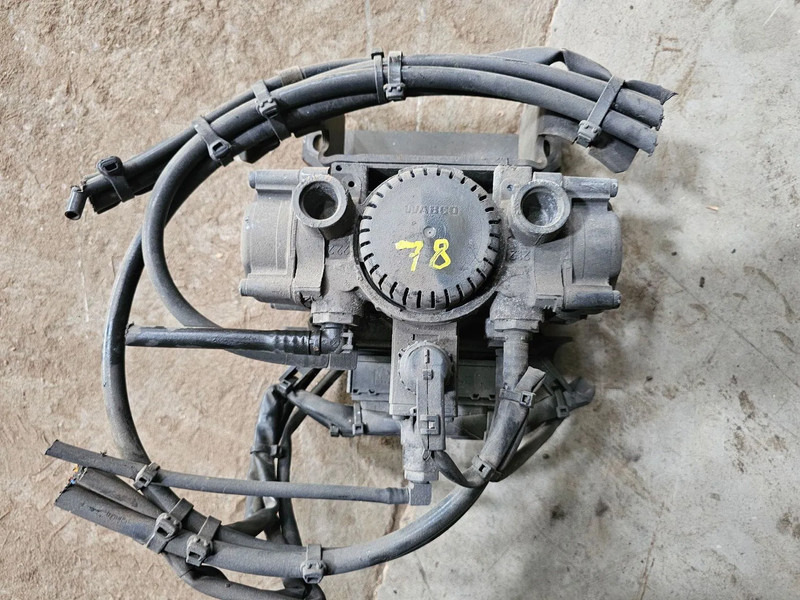 Wabco Mercedes Actros Ebs modulator - A9304290040005 - Spare parts for Truck: picture 1 Wabco Mercedes Actros Ebs modulator - A9304290040005 - Spare parts for Truck: picture 1
