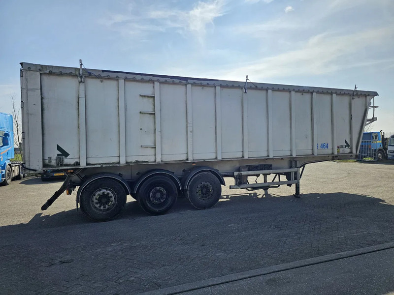 Stas SA334K - 60M3 - Tipper semi-trailer: picture 4 Stas SA334K - 60M3 - Tipper semi-trailer: picture 4