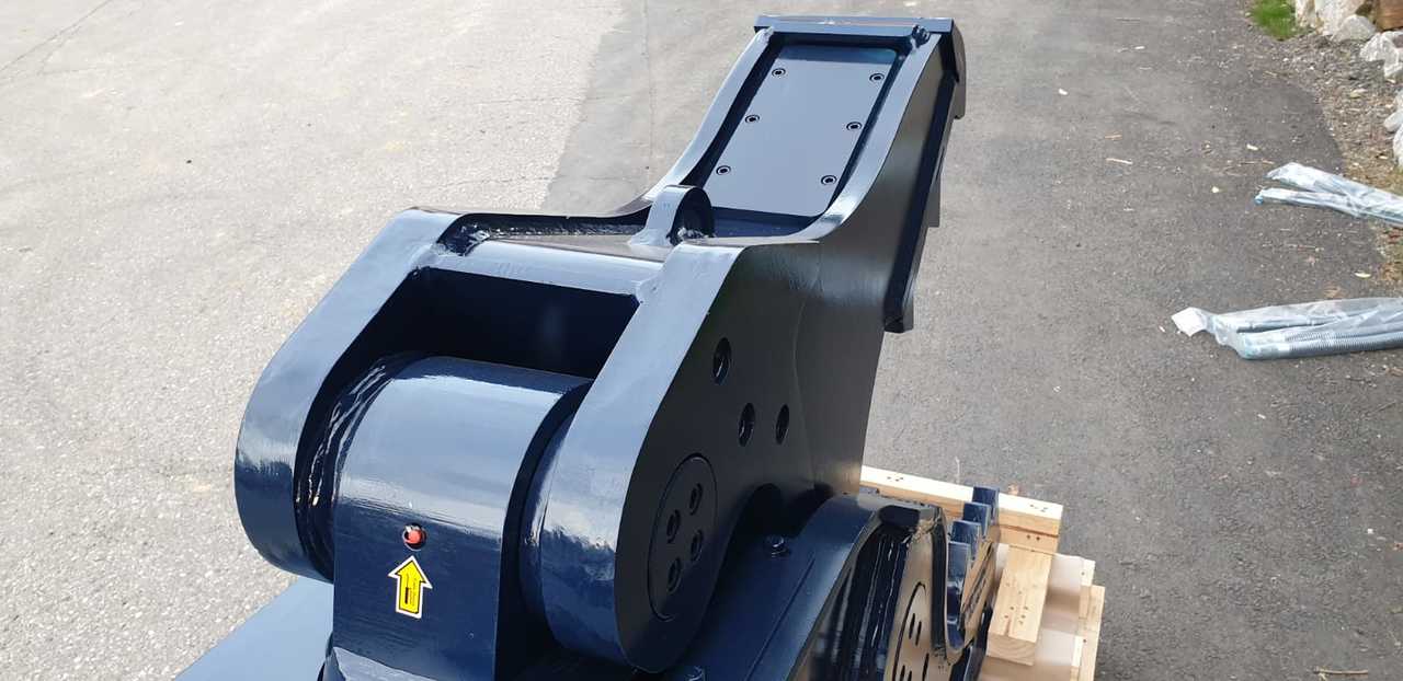 Daemo DRP 235 - Pulverizer - Attachment for Excavator: picture 5 Daemo DRP 235 - Pulverizer - Attachment for Excavator: picture 5