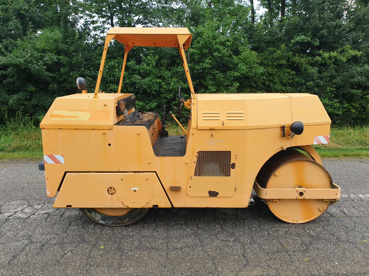 - Roller: picture 2 - Roller: picture 2