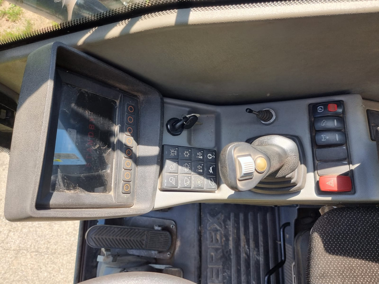 Wheel excavator FUCHS MHL 250: picture 15