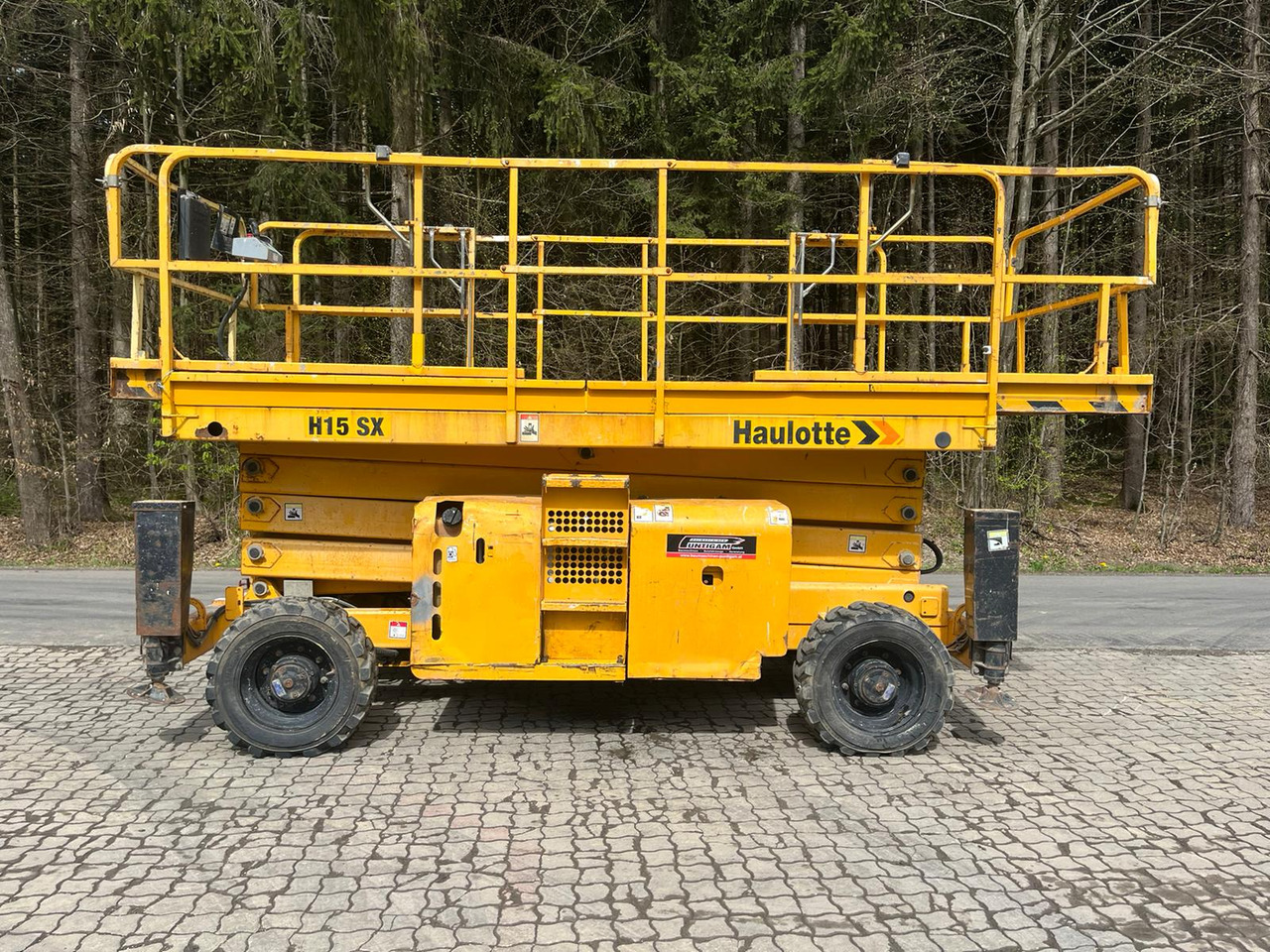 HAULOTTE H 15 SX - Aerial platform: picture 1 HAULOTTE H 15 SX - Aerial platform: picture 1
