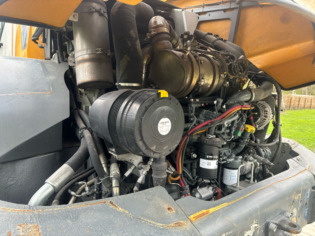 Wheel loader LIEBHERR L 526: picture 16