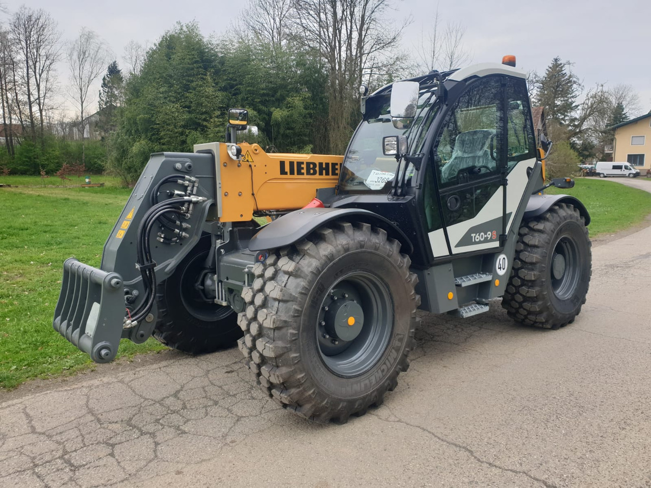 LIEBHERR T 60-9s - Telescopic handler: picture 3 LIEBHERR T 60-9s - Telescopic handler: picture 3