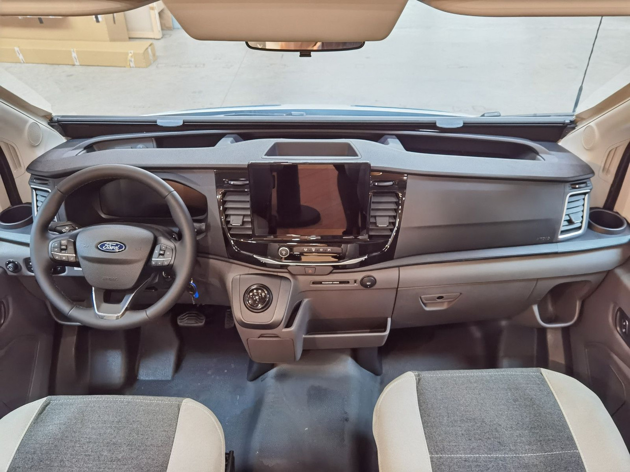 Chausson 640 TITANIUM /-2026- / XXL-HUBBETT / AHK / 4.1T. - Semi-integrated motorhome: picture 5 Chausson 640 TITANIUM /-2026- / XXL-HUBBETT / AHK / 4.1T. - Semi-integrated motorhome: picture 5