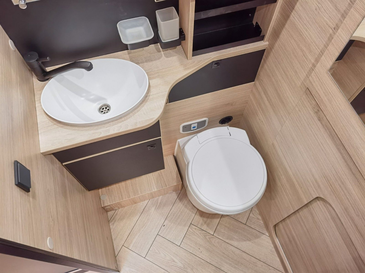 Chausson 650 TITANIUM / MODELL 2026 / 165PS-8G. / HUBBETT on lease Chausson 650 TITANIUM / MODELL 2026 / 165PS-8G. / HUBBETT: picture 23