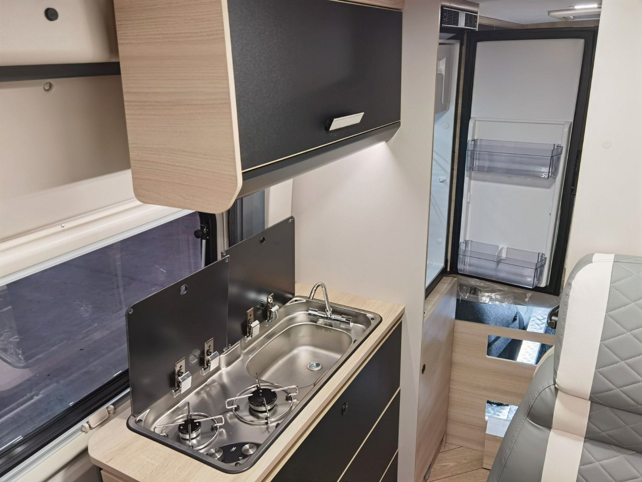 Camper van Chausson V690 SPORT LINE / -2026- / XXL-HUBBETT E-BIKE GA: picture 17