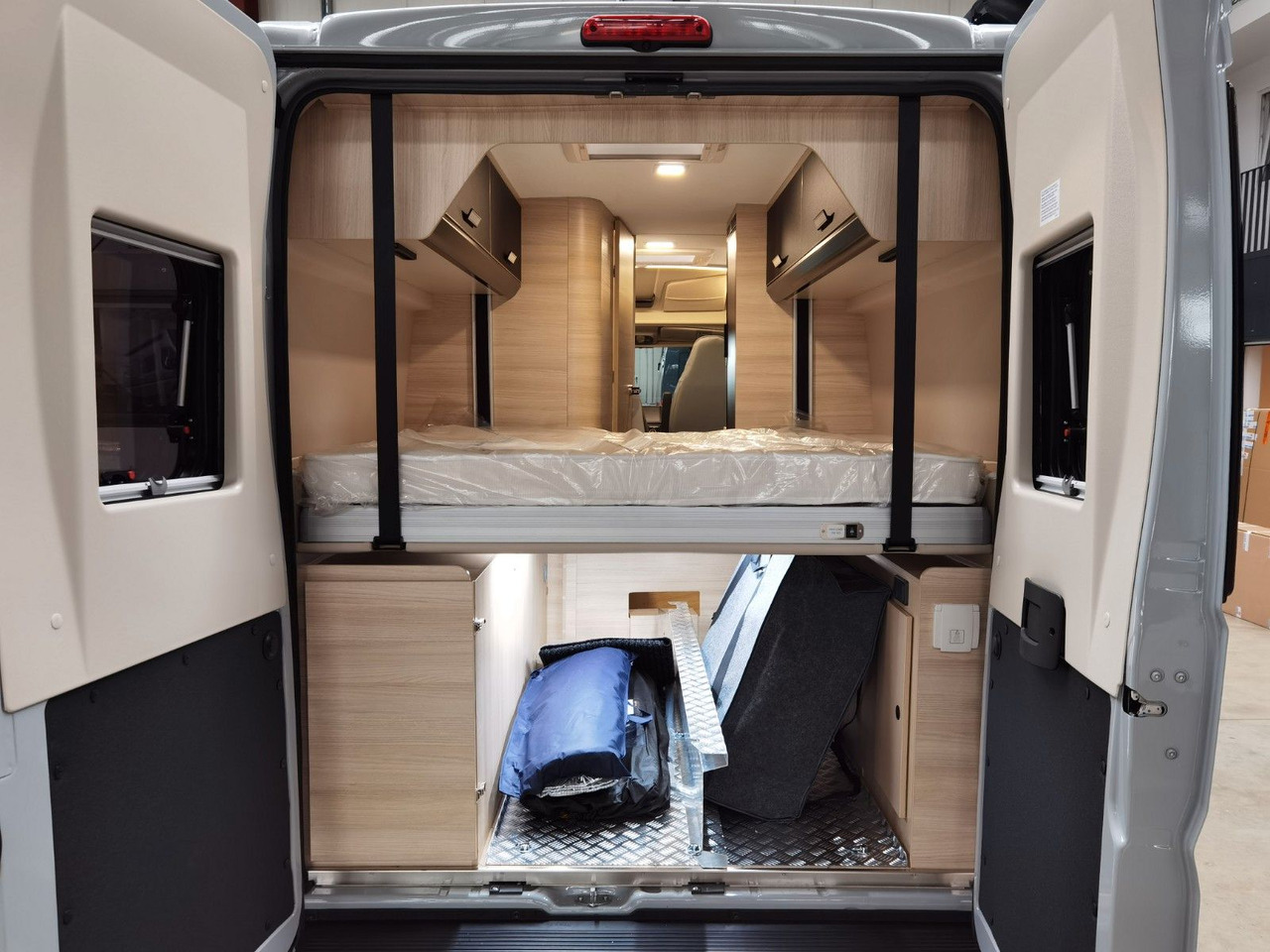 Camper van Chausson V690 SPORT LINE / -2026- / XXL-HUBBETT E-BIKE GA: picture 11