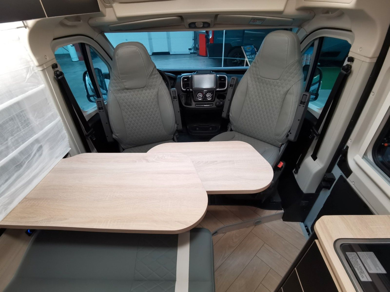 Camper van Chausson V690 SPORT LINE / -2026- / XXL-HUBBETT E-BIKE GA: picture 15