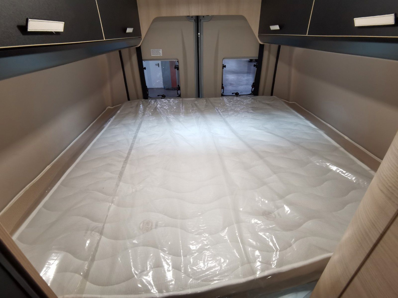 Camper van Chausson V690 SPORT LINE / -2026- / XXL-HUBBETT E-BIKE GA: picture 20