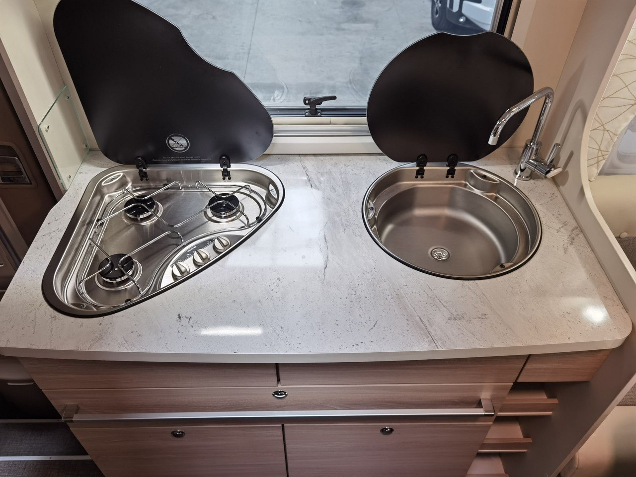 Alcove motorhome Eura Mobil ACTIVA ONE 650 HS /-2025-/ HECKSITZ&EINZELBETTEN: picture 19