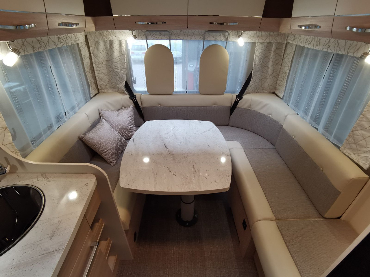 Alcove motorhome Eura Mobil ACTIVA ONE 650 HS /-2025-/ HECKSITZ&EINZELBETTEN: picture 17