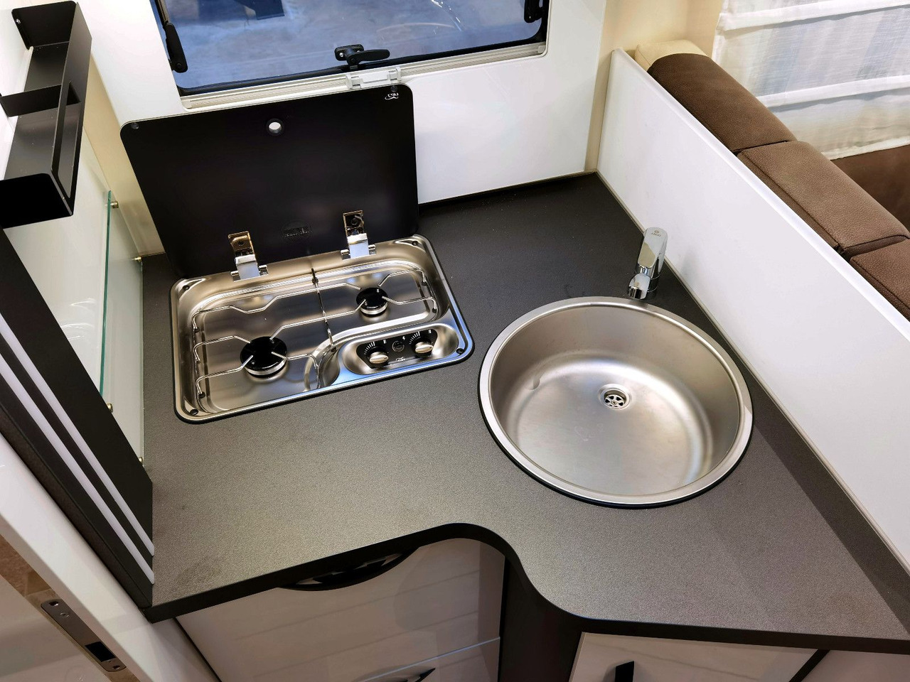 New Semi-integrated motorhome Forster T 745 EB /-MODELL 2025- / EINZELBETTEN & RAUMBAD: picture 17