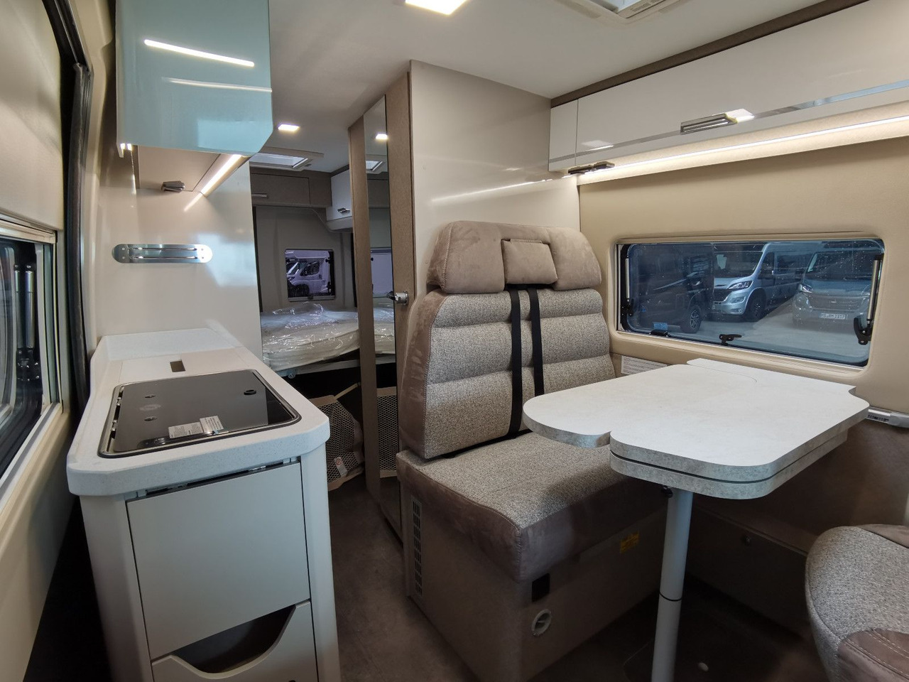 Camper van Karmann DAVIS 590 LIFESTYLE / 140PS / SKY-ROOF & ALU: picture 12