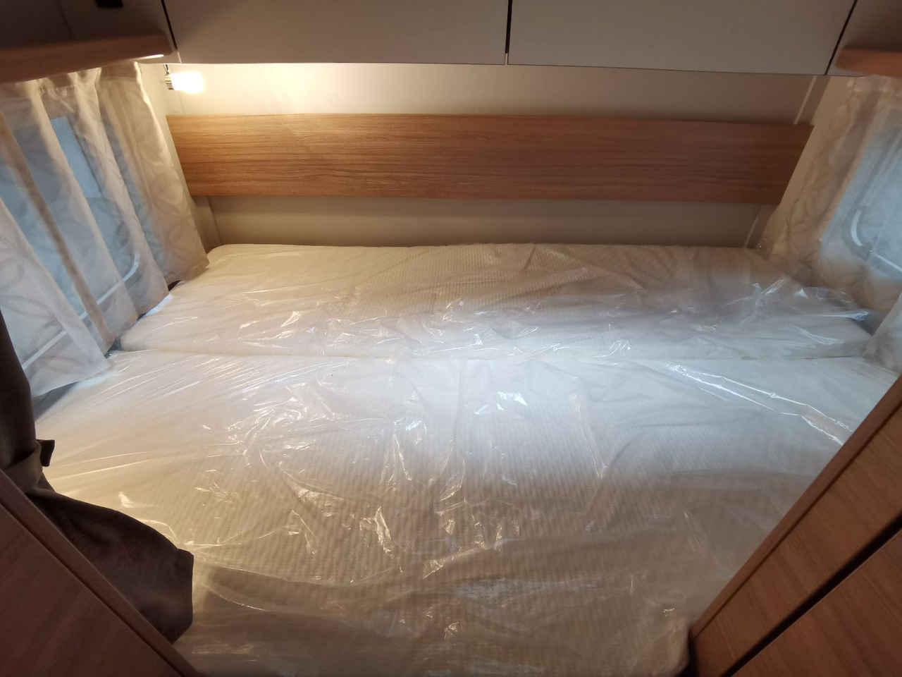 Alcove motorhome Weinsberg CARAHOME 650 DG / - MODELL 2025 - / 140 PS: picture 21