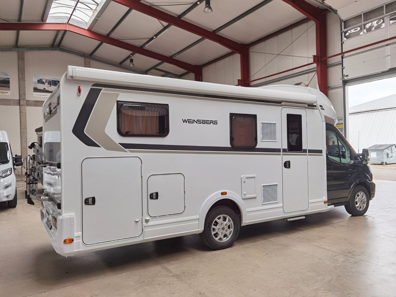 Weinsberg CARASUITE 700 MEG /155PS /EINZELBETTEN & HUBBETT - Semi-integrated motorhome: picture 4 Weinsberg CARASUITE 700 MEG /155PS /EINZELBETTEN & HUBBETT - Semi-integrated motorhome: picture 4