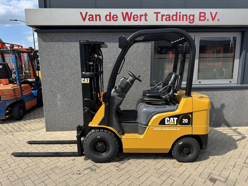 Caterpillar DP20CN Triplo 430 Freelift / Sideshift / 4e Functie 1930uur Diesel 2006 - Diesel forklift: picture 1 Caterpillar DP20CN Triplo 430 Freelift / Sideshift / 4e Functie 1930uur Diesel 2006 - Diesel forklift: picture 1